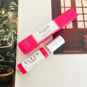 Clean‎ Classic Strawberry Field 5ml
